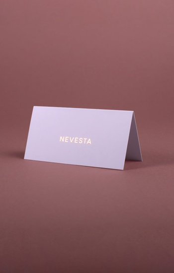 Menovky na stôl iniciály - strieška
